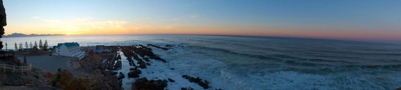 The Point Hotel & Spa Mossel Bay Exterior photo